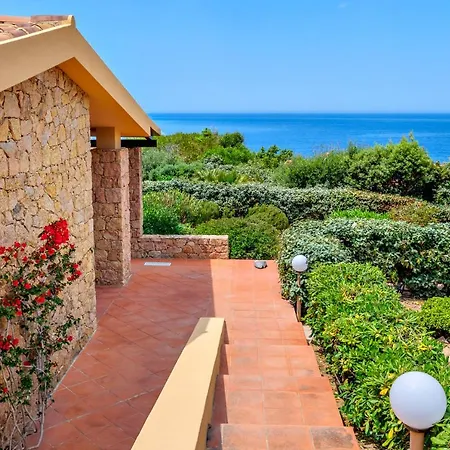 Vittoria - * Costa Paradiso