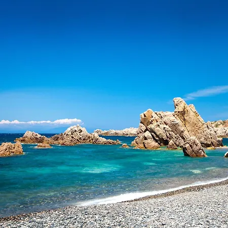 Vittoria - * Costa Paradiso