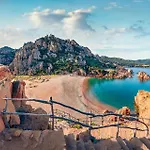 Vittoria - * Costa Paradiso