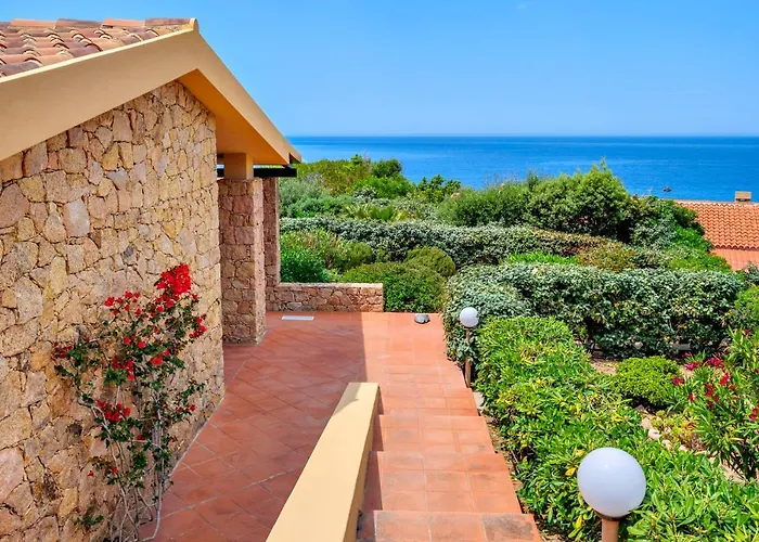 Vittoria - * Costa Paradiso