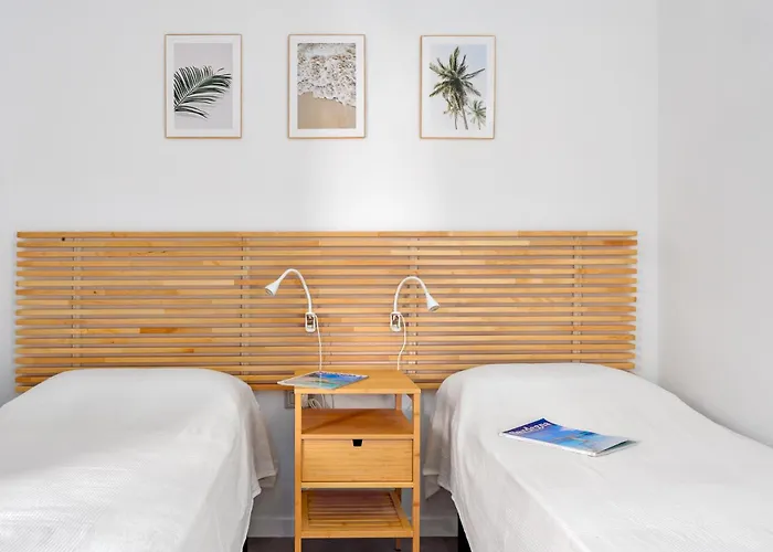 Vittoria - * Costa Paradiso